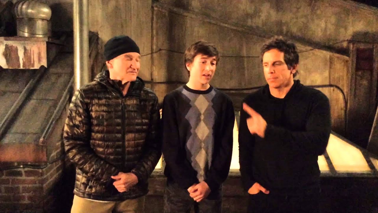 Skyler Gisondo's Prom Proposal (featuring Ben Stiller and Robin Williams)