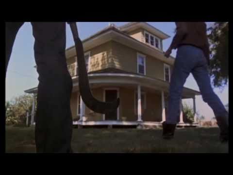 Children Of The Corn (1984) - Official Trailer