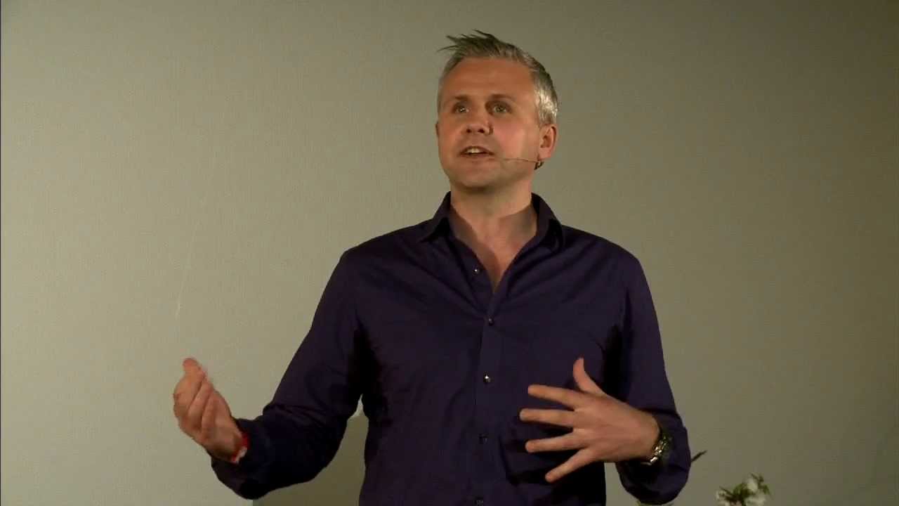 Why generosity is good for you: David Hamilton at TEDxHackney