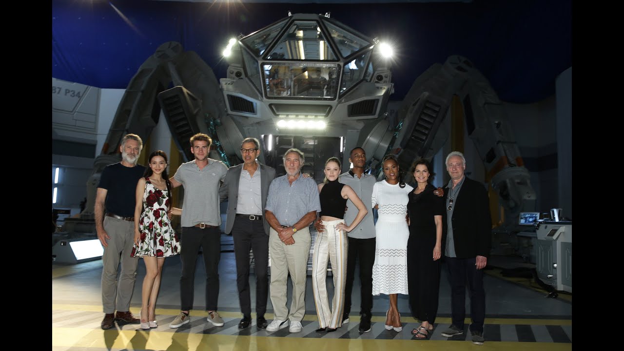 Independence Day Resurgence Announcement & Cast Interviews