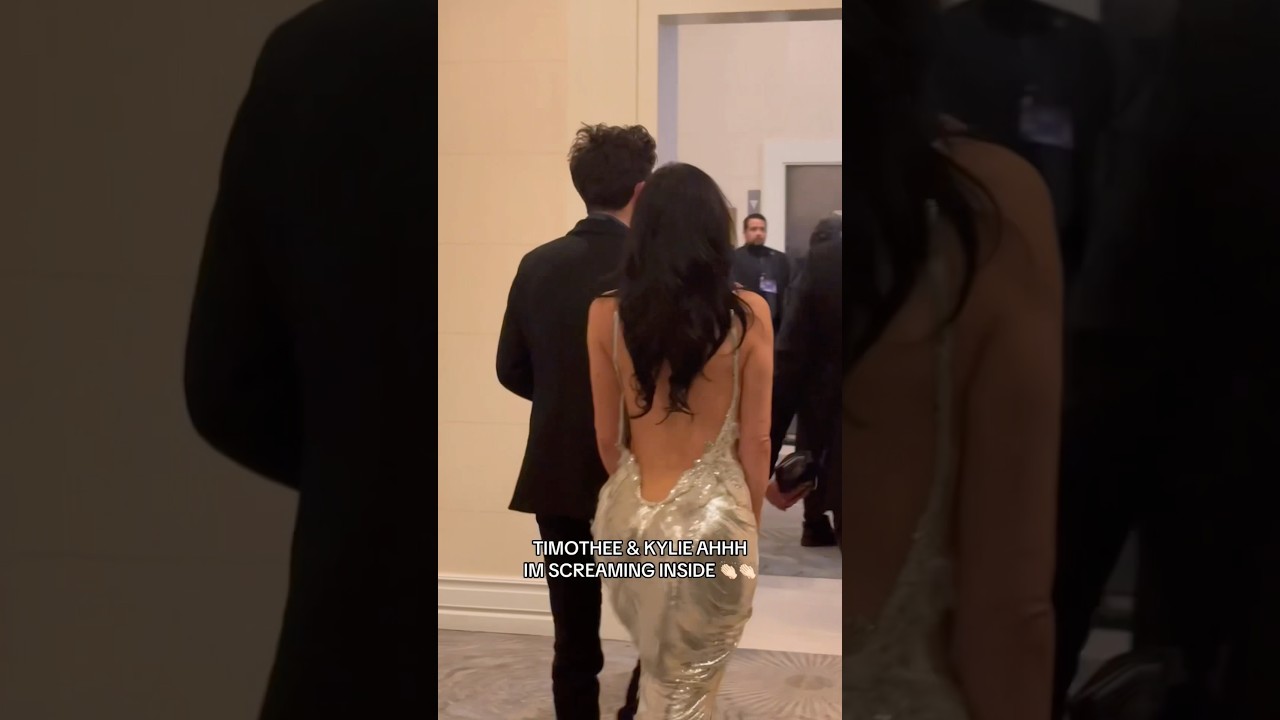 mom & dad 🥹🥹🥹 @kyliejenner & Timothee 👏🏻👏🏻👏🏻
