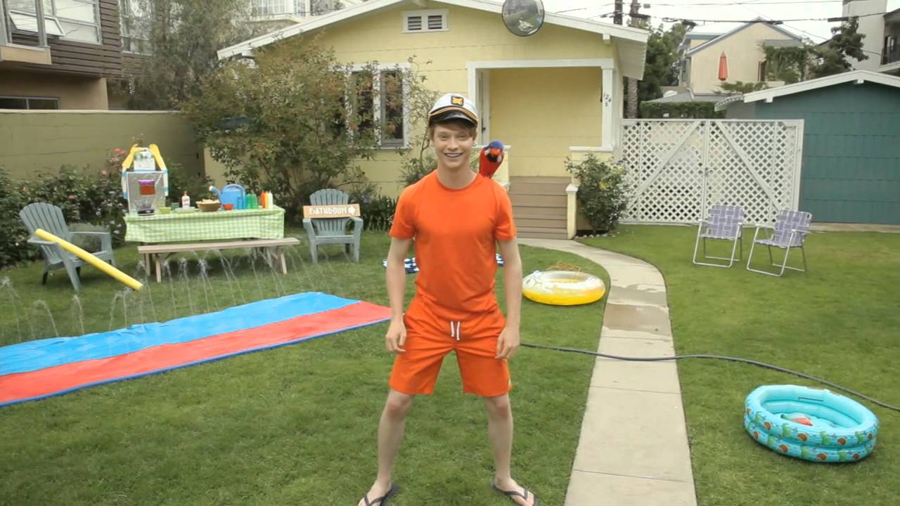 Calum's Splishy Splashy - The Coppertop Flop Show - Disney Channel Official
