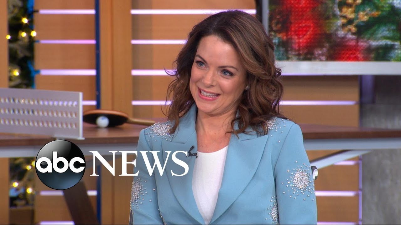 Kimberly Williams-Paisley said her husband Brad Paisley "stalked" her