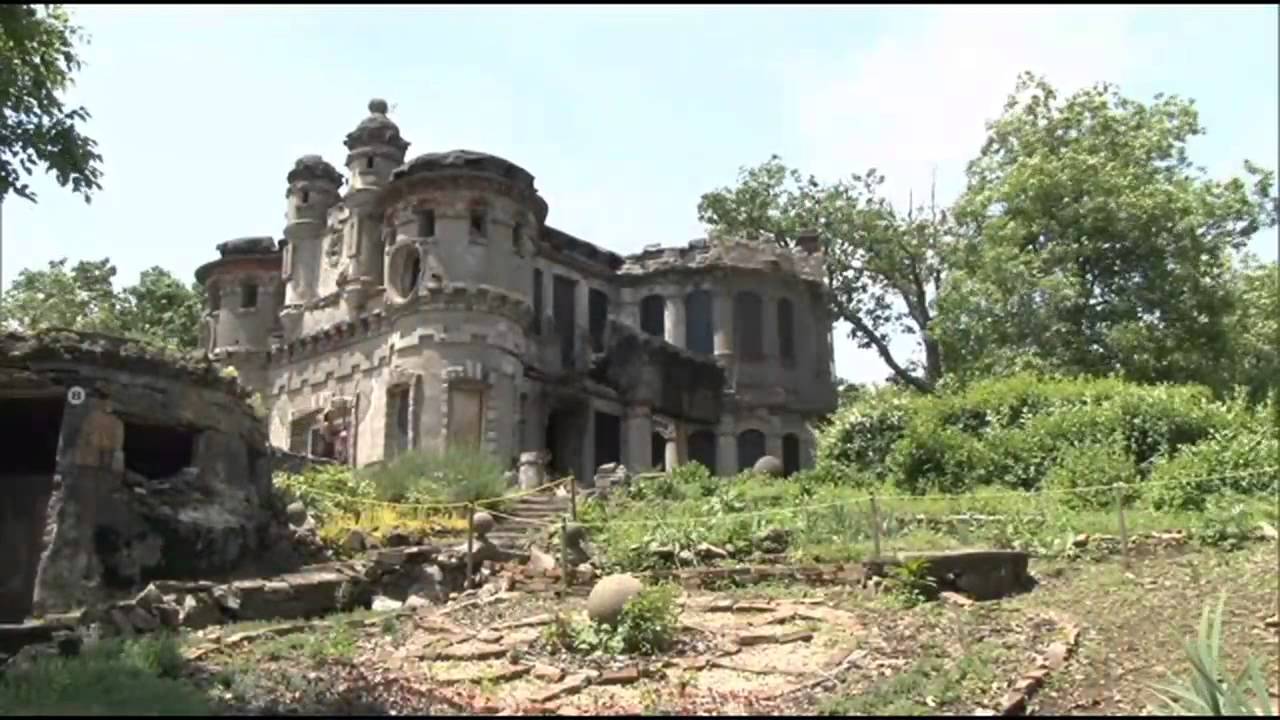 Travel To Bannerman Castle On Pollepel Island