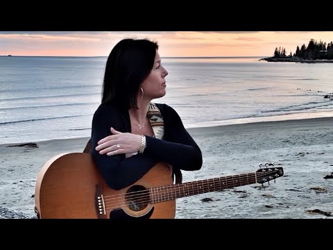 Meghan Walsh - It’s Still Me (Official Music Video)